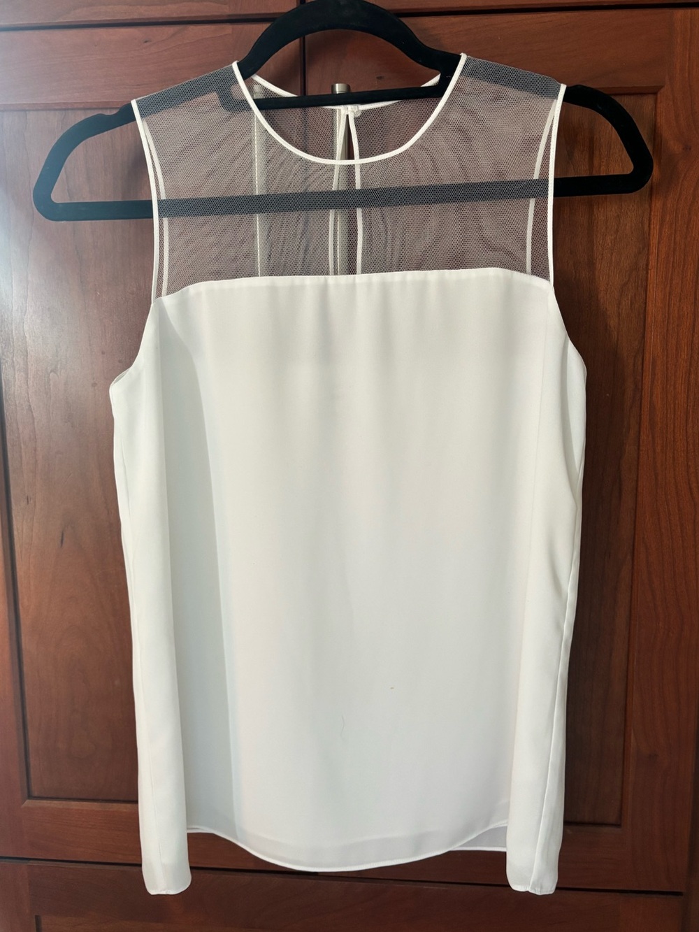 Beautiful 🕊️ Aritzia Babaton White Mesh Panel Racerback Lined Camisole Sz XS